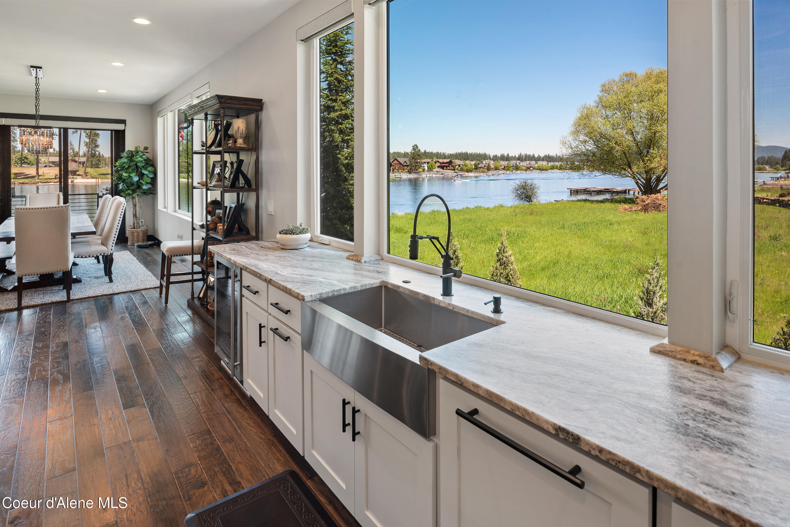 518 S Hidden Island Ln, Coeur d'Alene