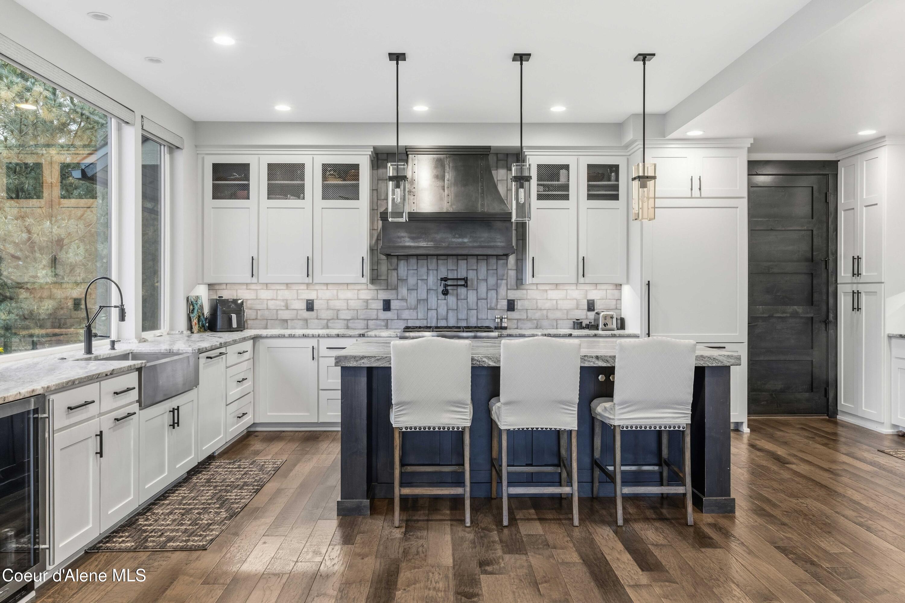 518 S Hidden Island Ln, Coeur d'Alene