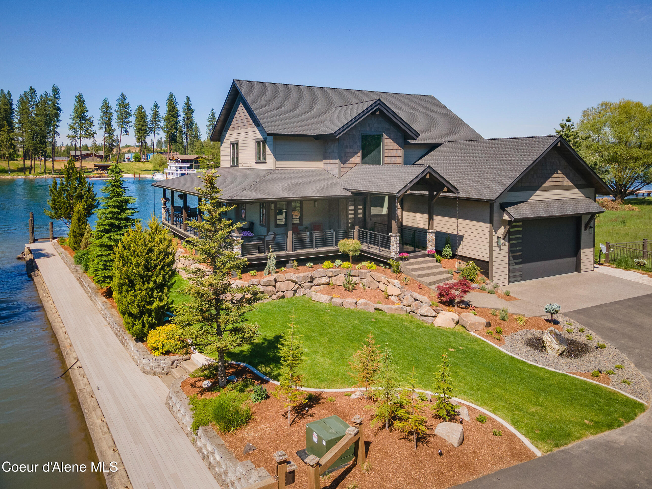 518 S Hidden Island Ln, Coeur d'Alene