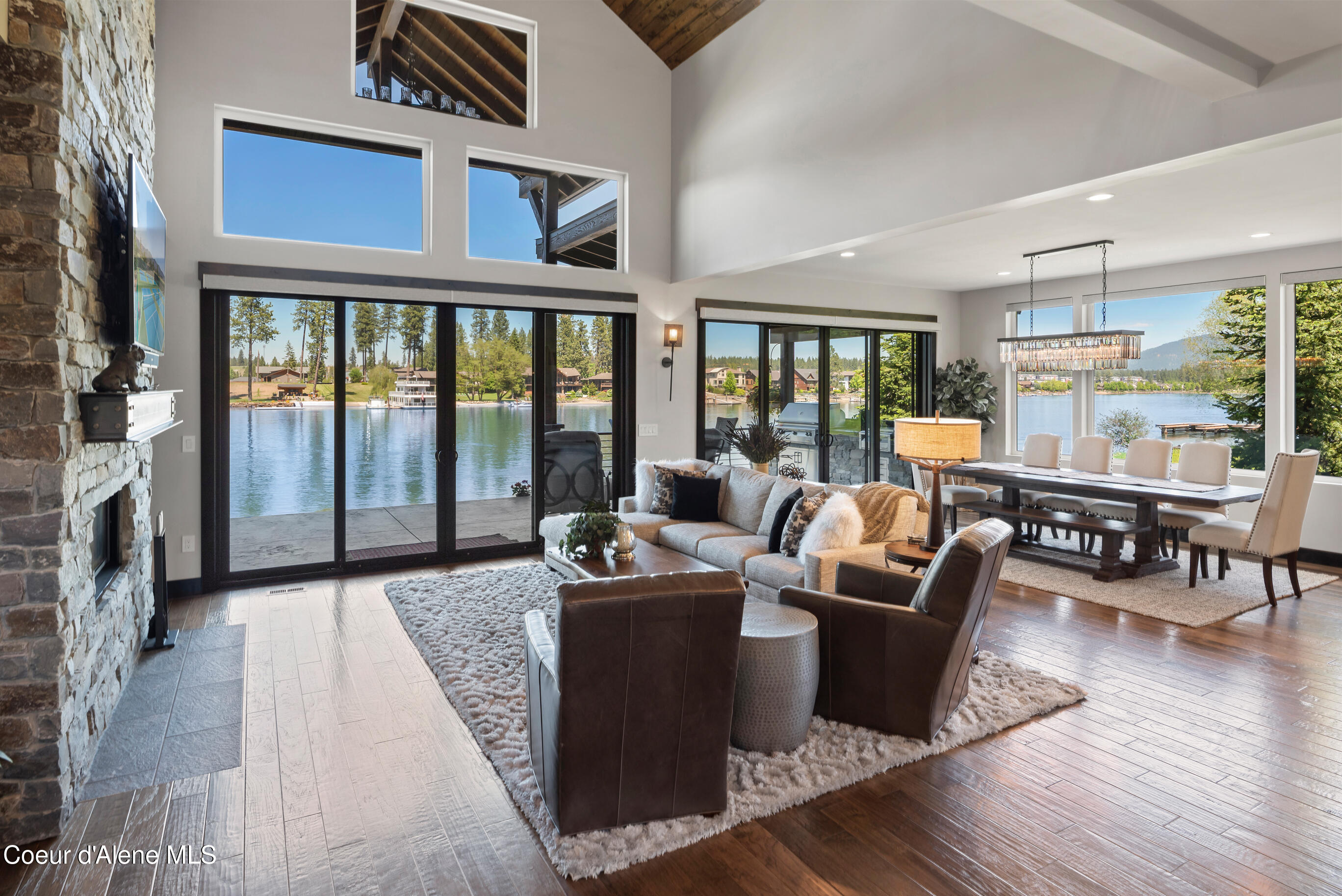 518 S Hidden Island Ln, Coeur d'Alene