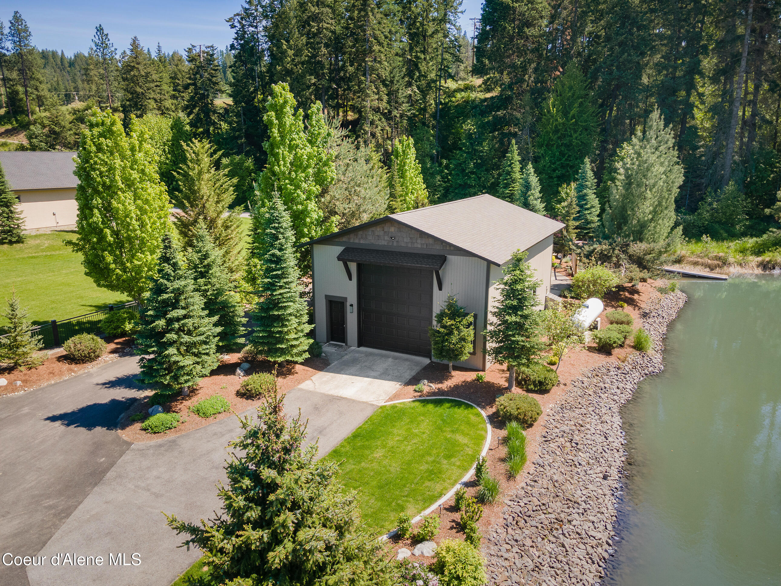 518 S Hidden Island Ln, Coeur d'Alene