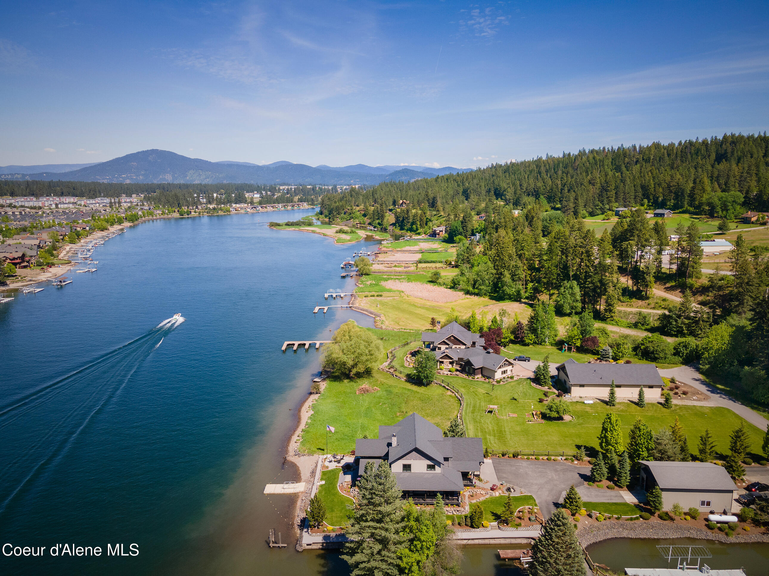 518 S Hidden Island Ln, Coeur d'Alene