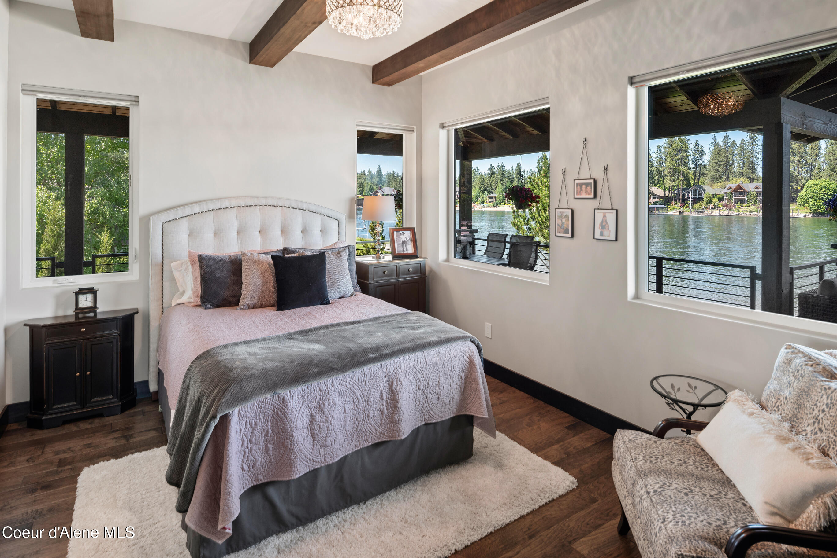 518 S Hidden Island Ln, Coeur d'Alene