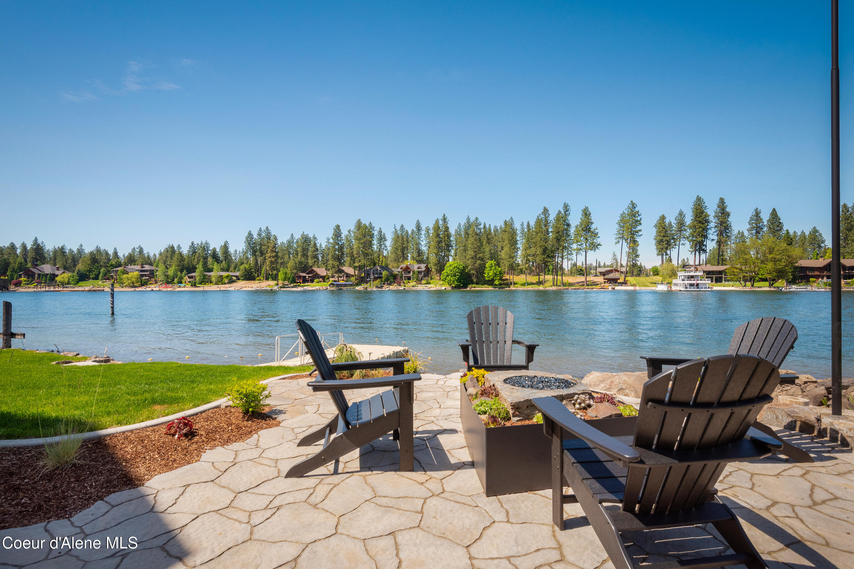 518 S Hidden Island Ln, Coeur d'Alene