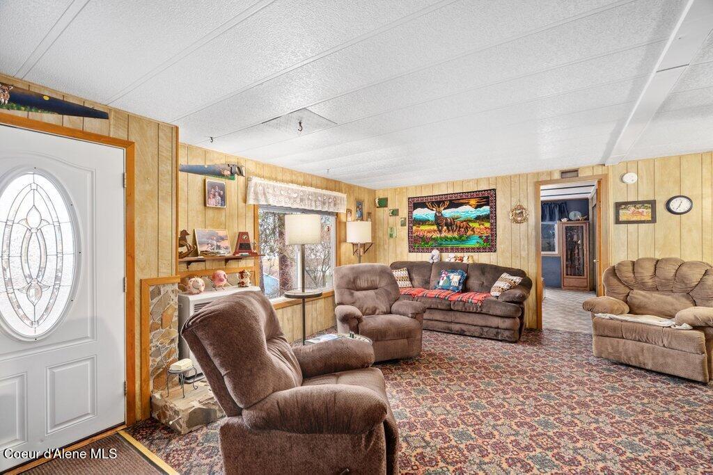 136 Delphi Ln, St. Maries