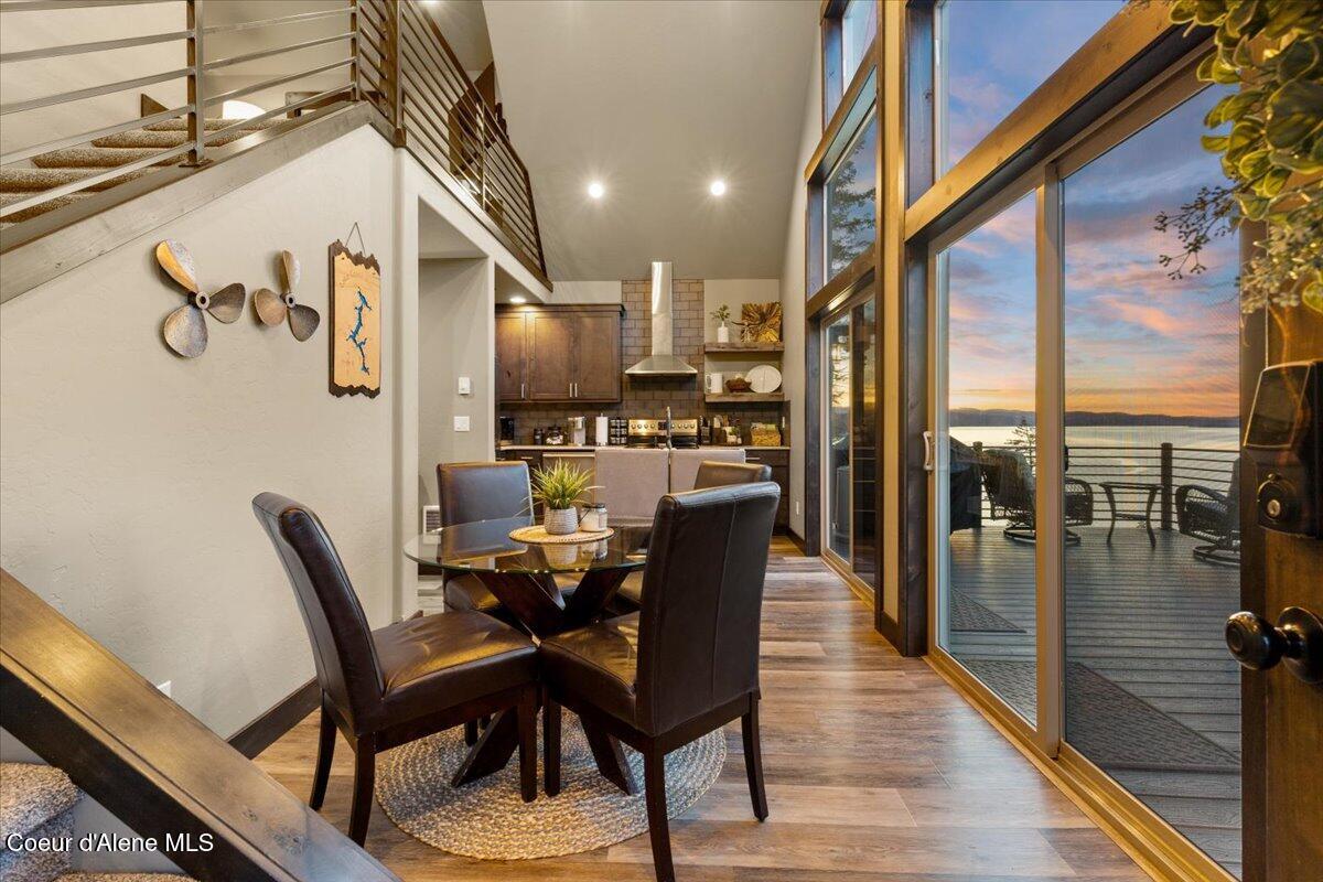 7809 E BRIDGER TRL