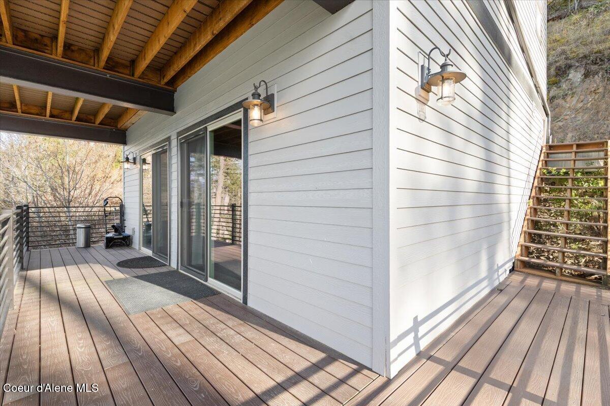 7809 E BRIDGER TRL