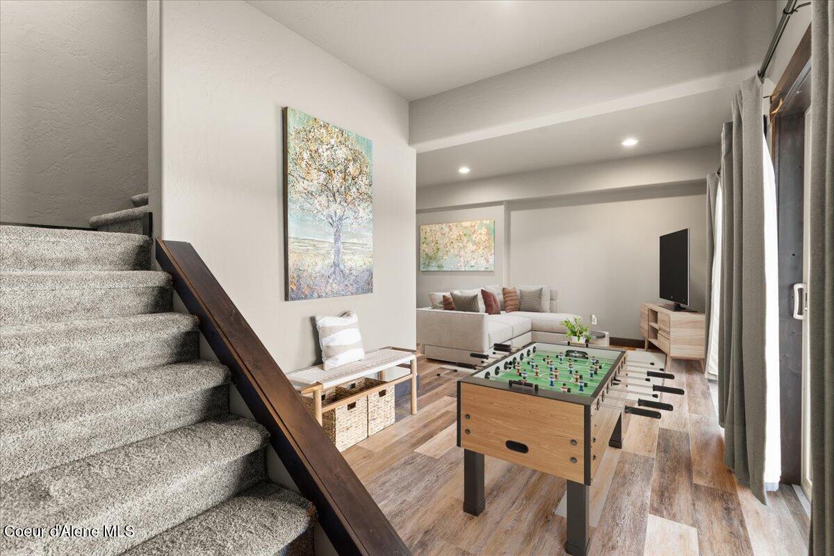 7809 E BRIDGER TRL