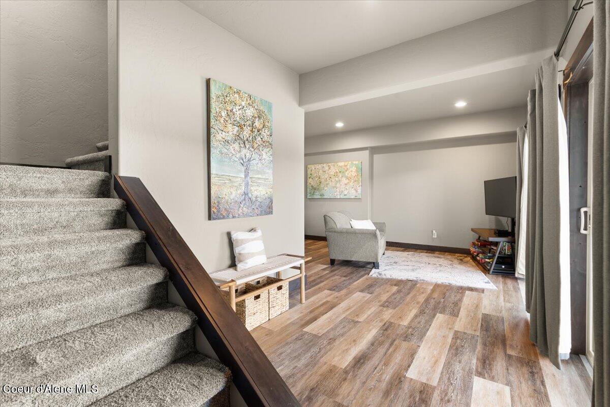 7809 E BRIDGER TRL