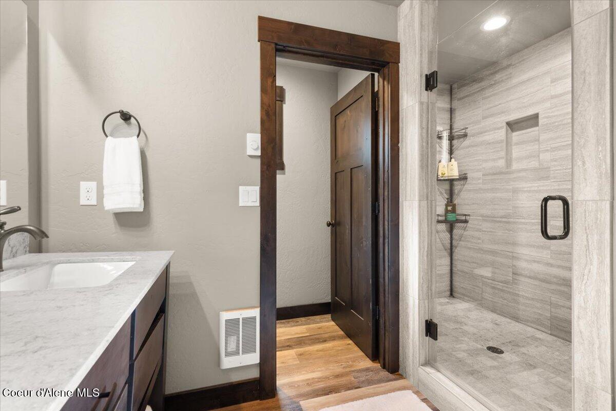 7809 E BRIDGER TRL