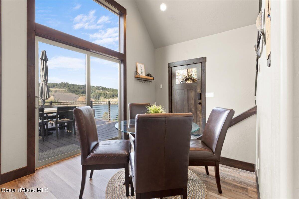 7809 E BRIDGER TRL