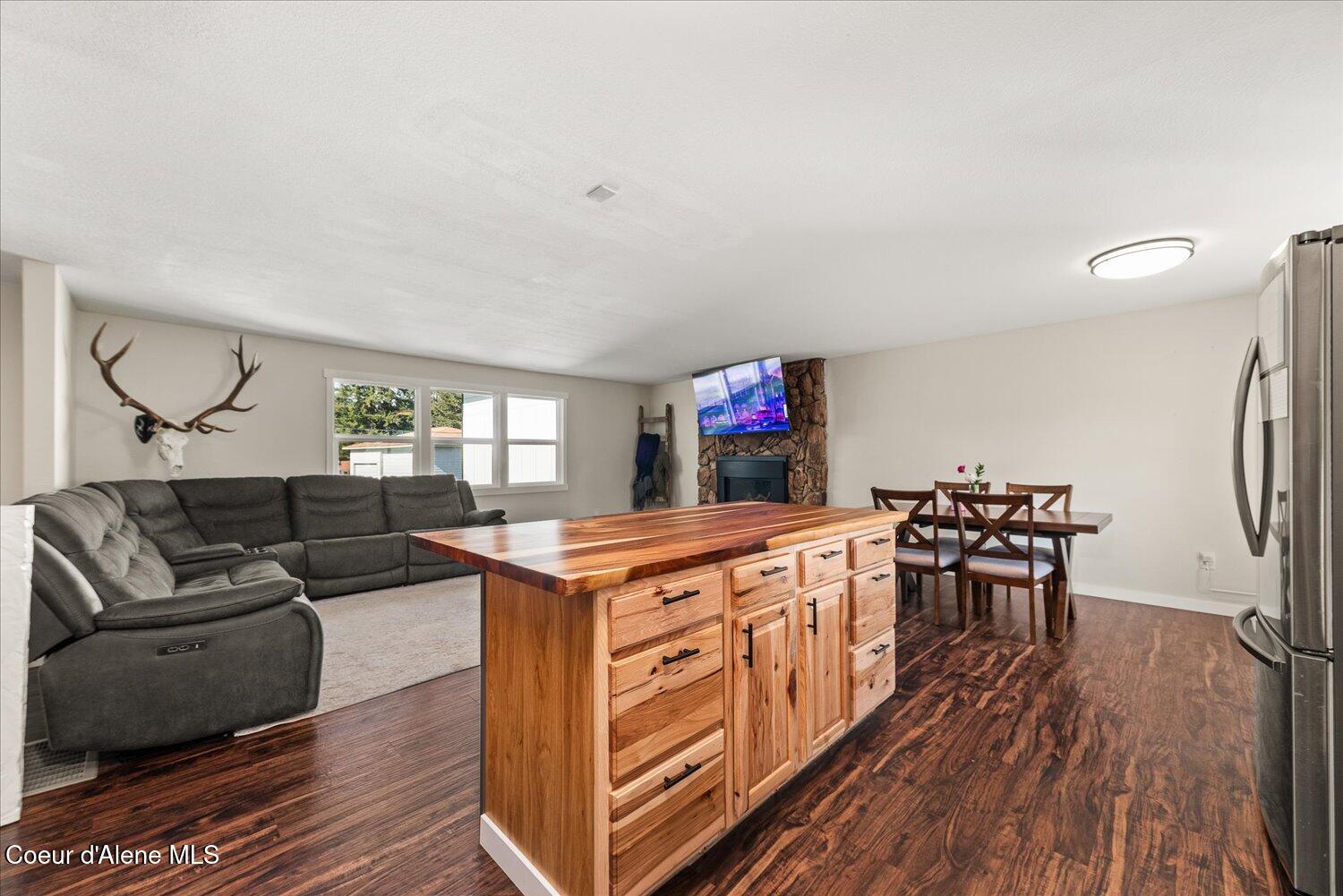 9084 W DRIFTWOOD DR
