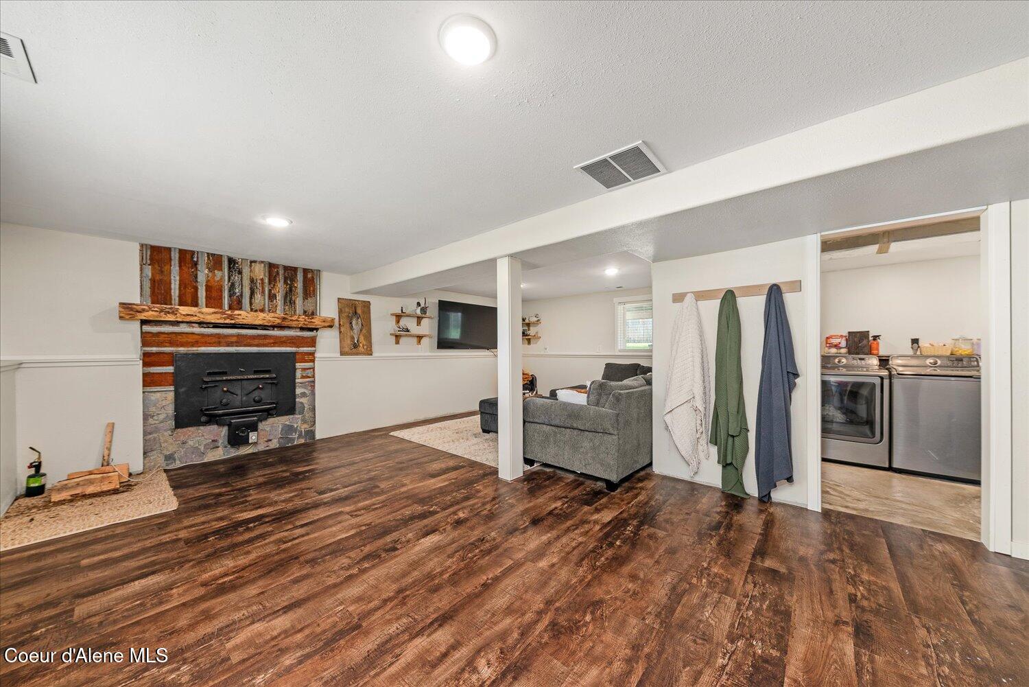 9084 W DRIFTWOOD DR