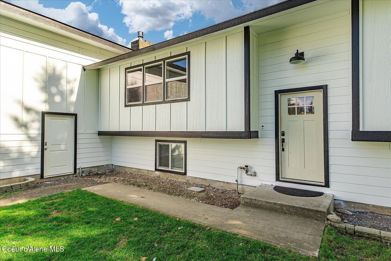 9084 W DRIFTWOOD DR