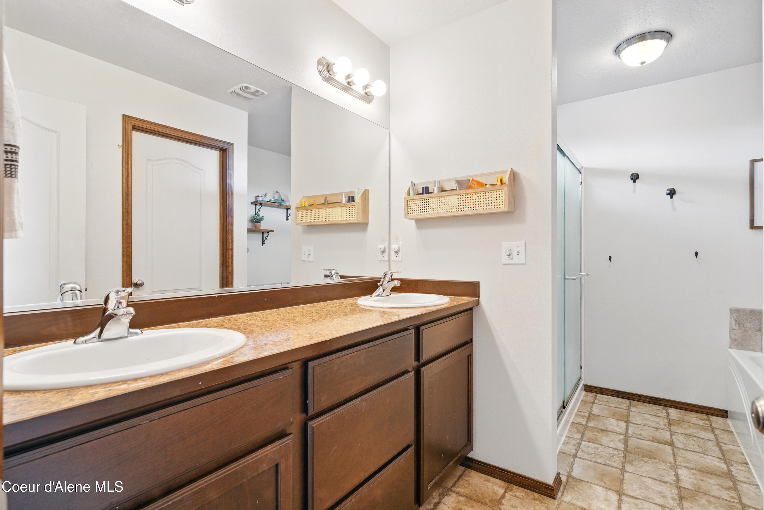 12404 W DEVONSHIRE AVE