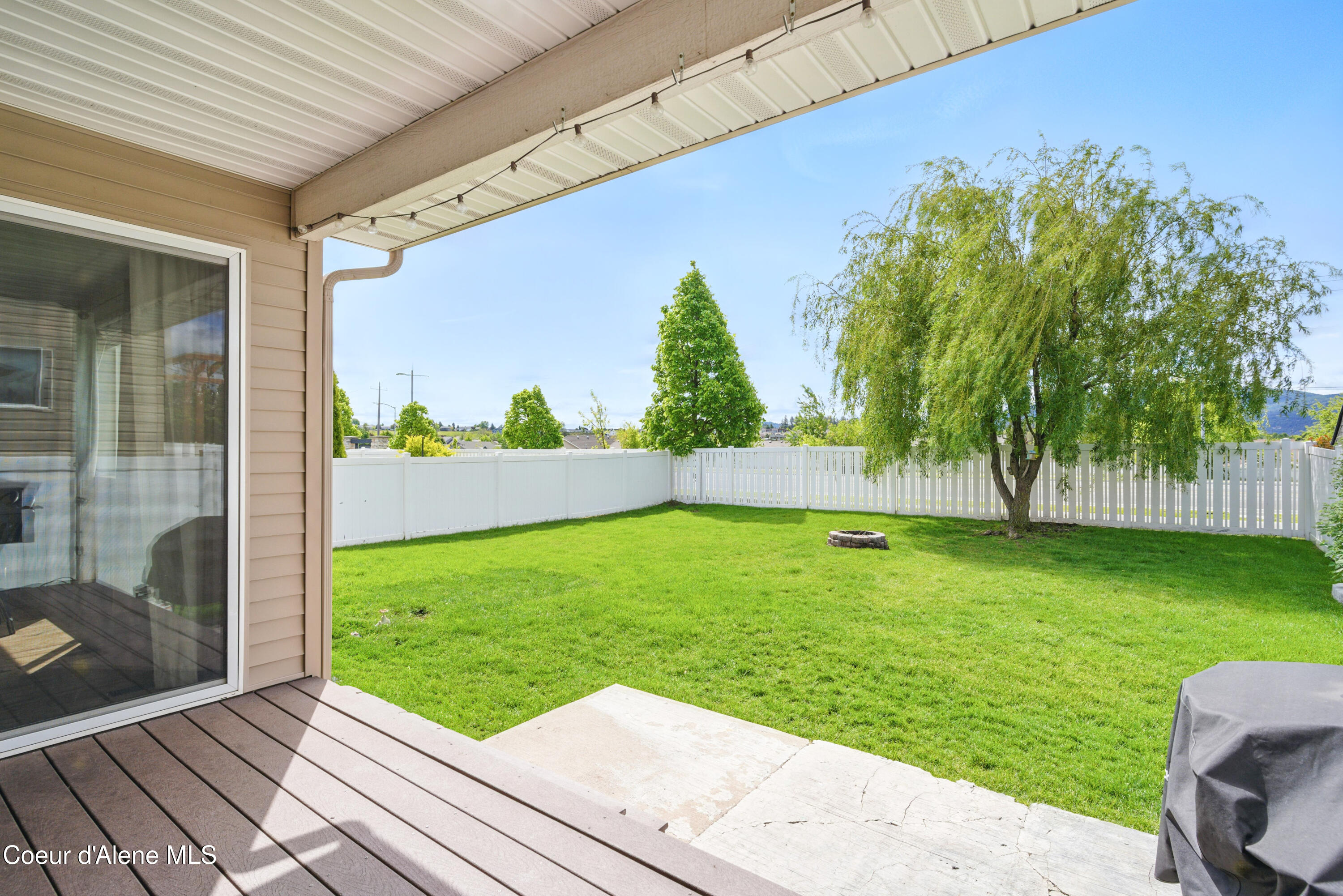 12404 W DEVONSHIRE AVE