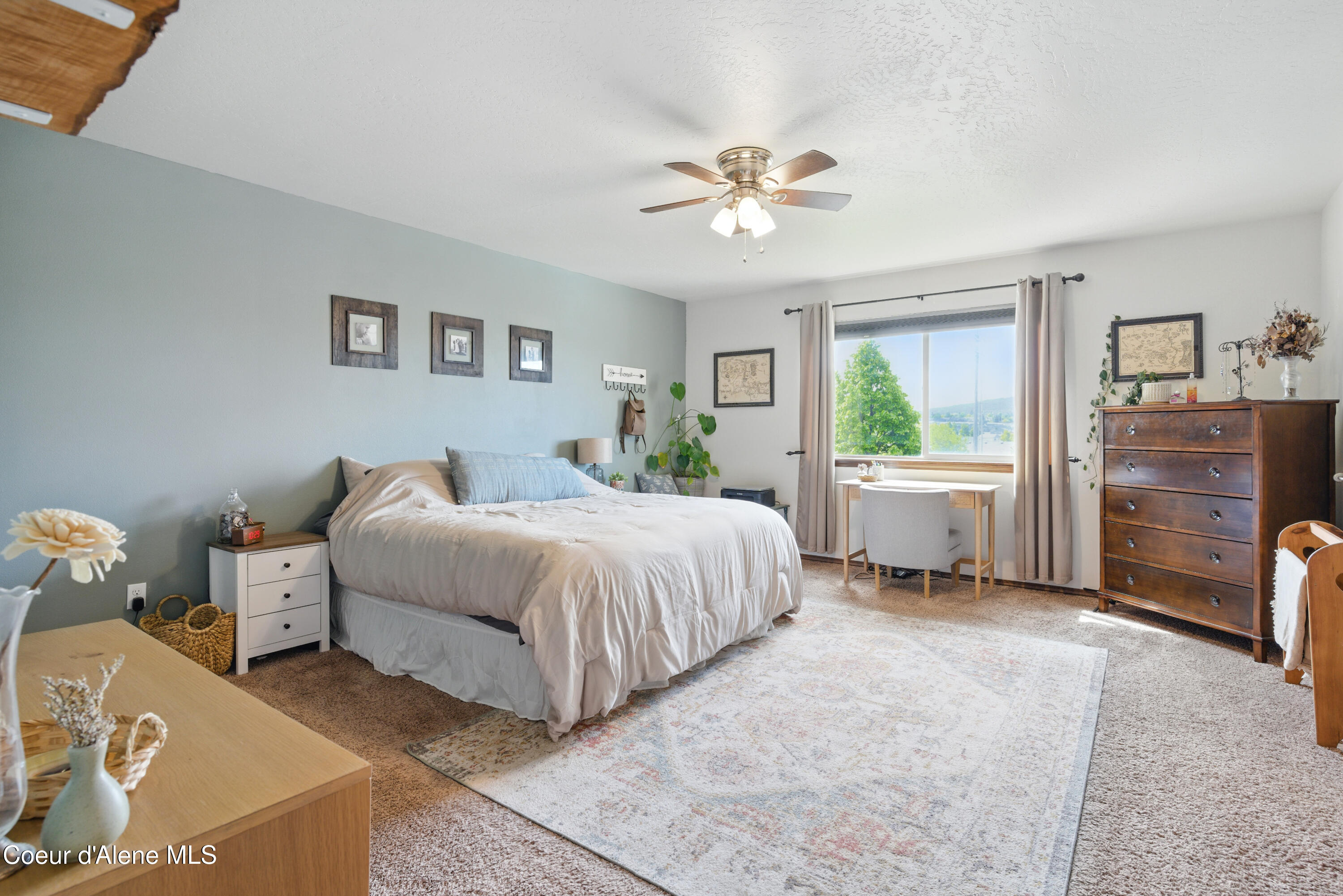 12404 W DEVONSHIRE AVE