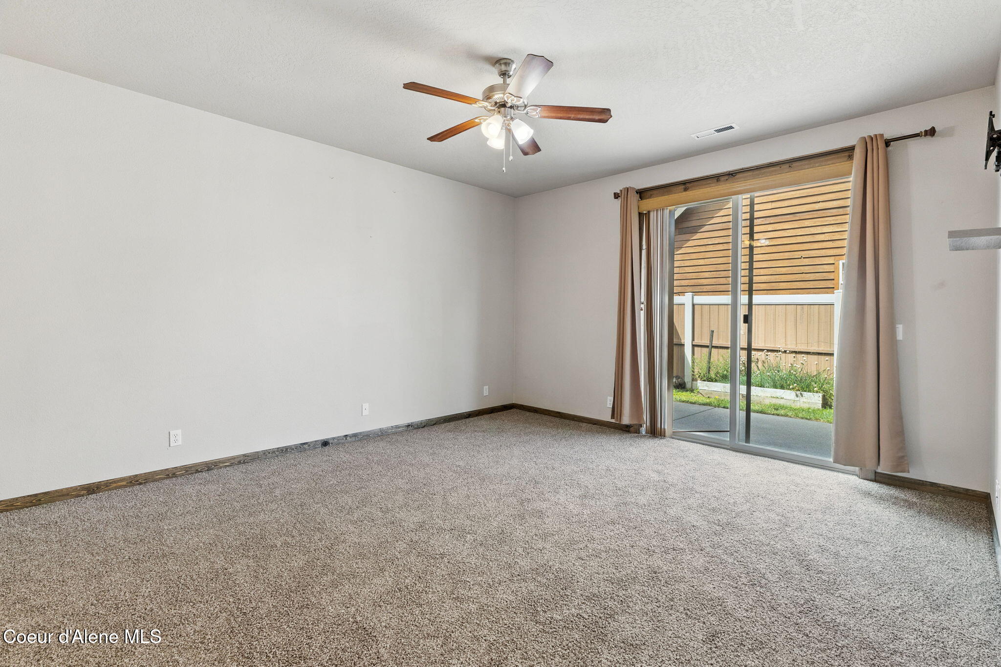 15360 N Nixon Loop