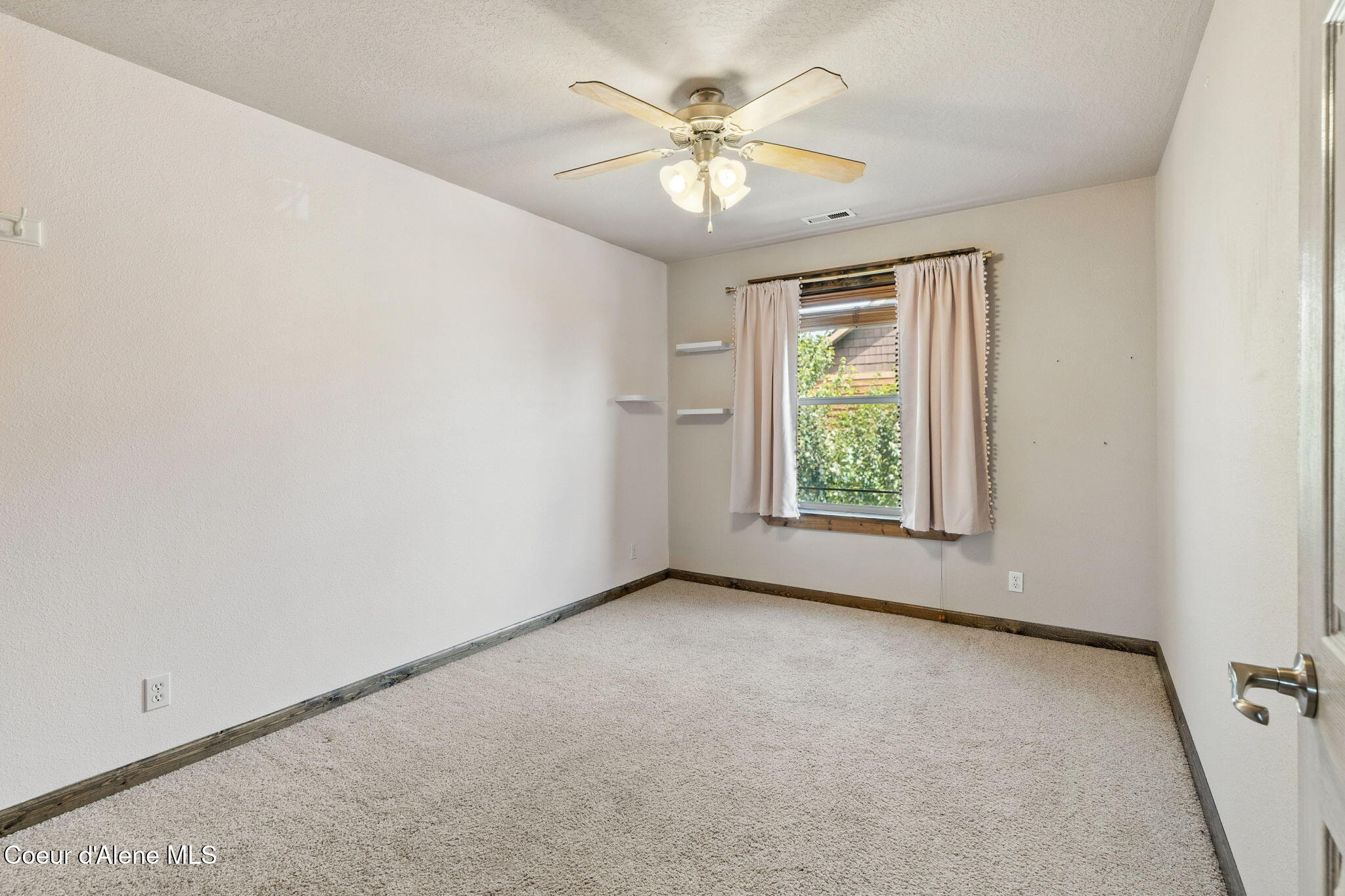 15360 N Nixon Loop