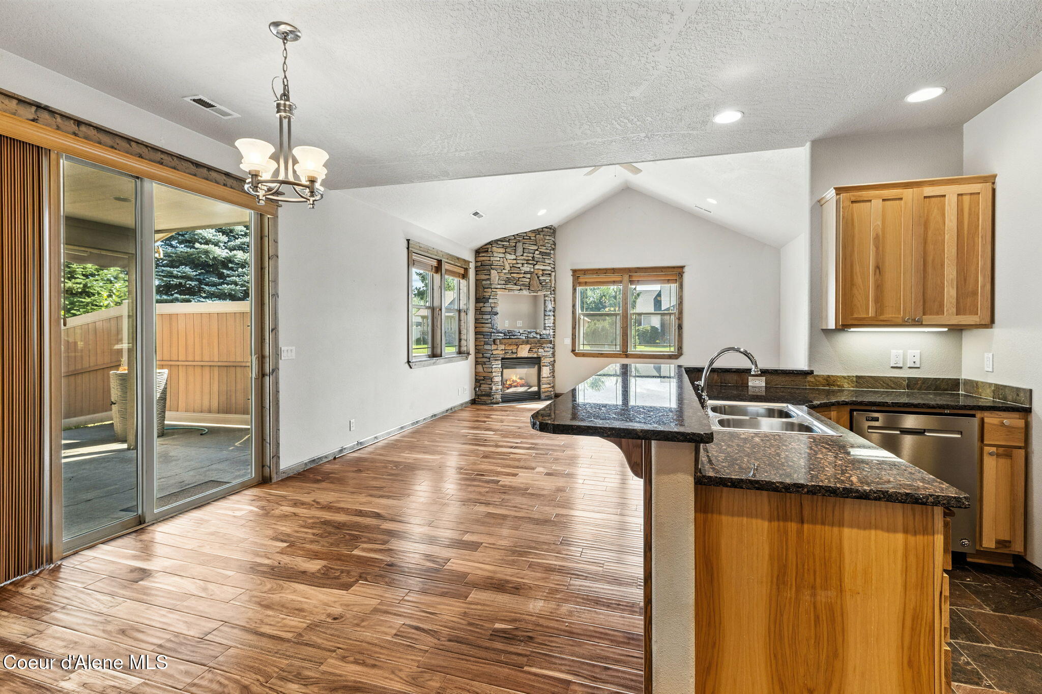 15360 N Nixon Loop
