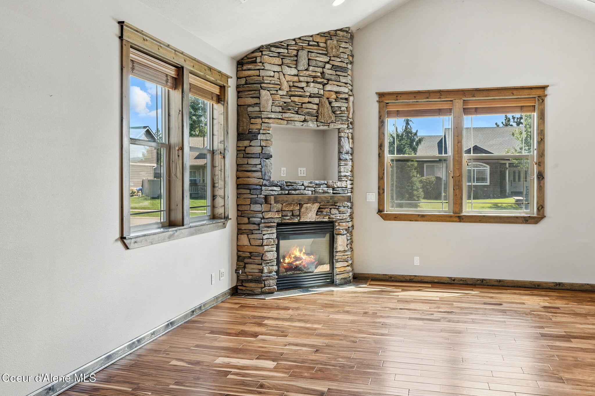 15360 N Nixon Loop