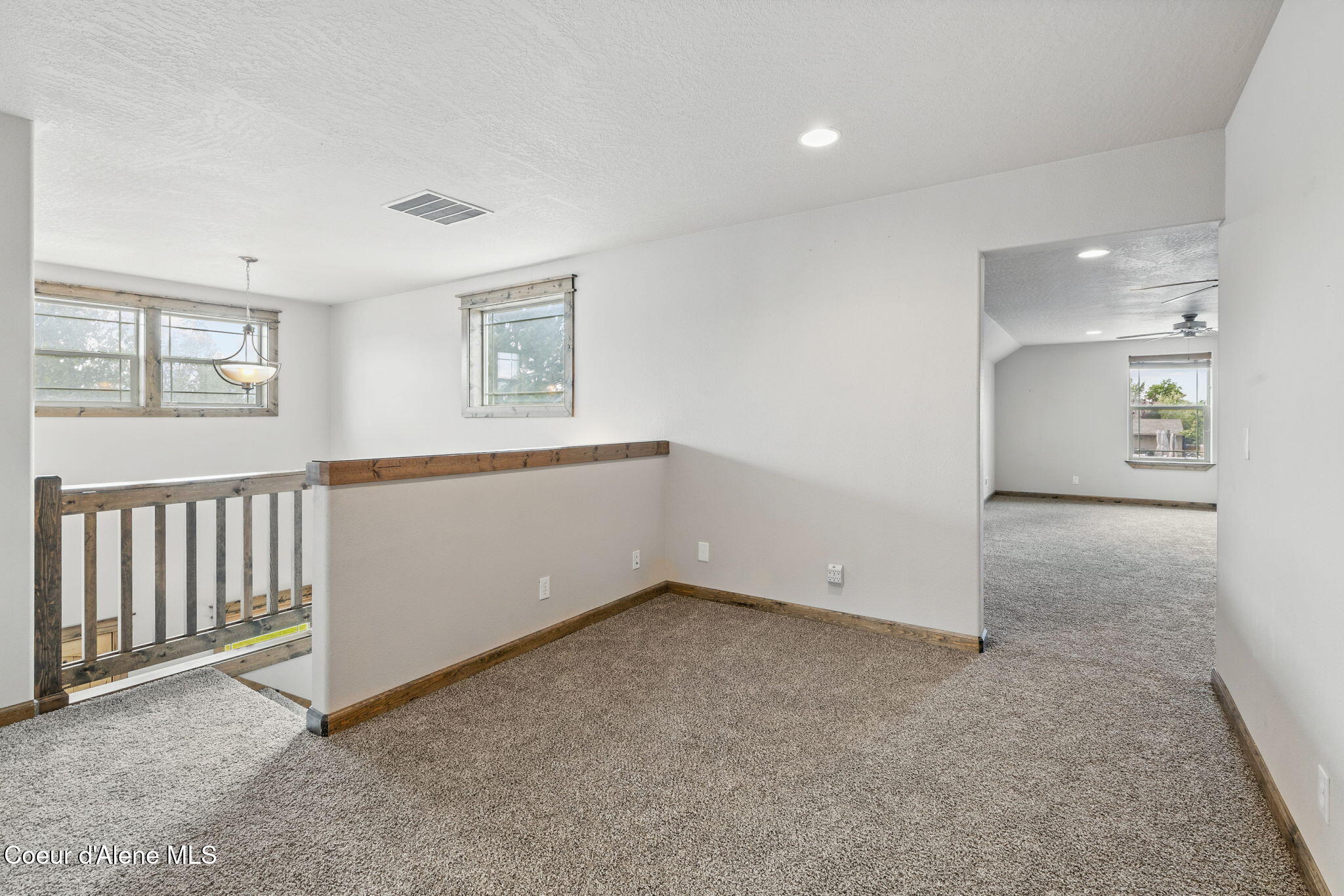 15360 N Nixon Loop
