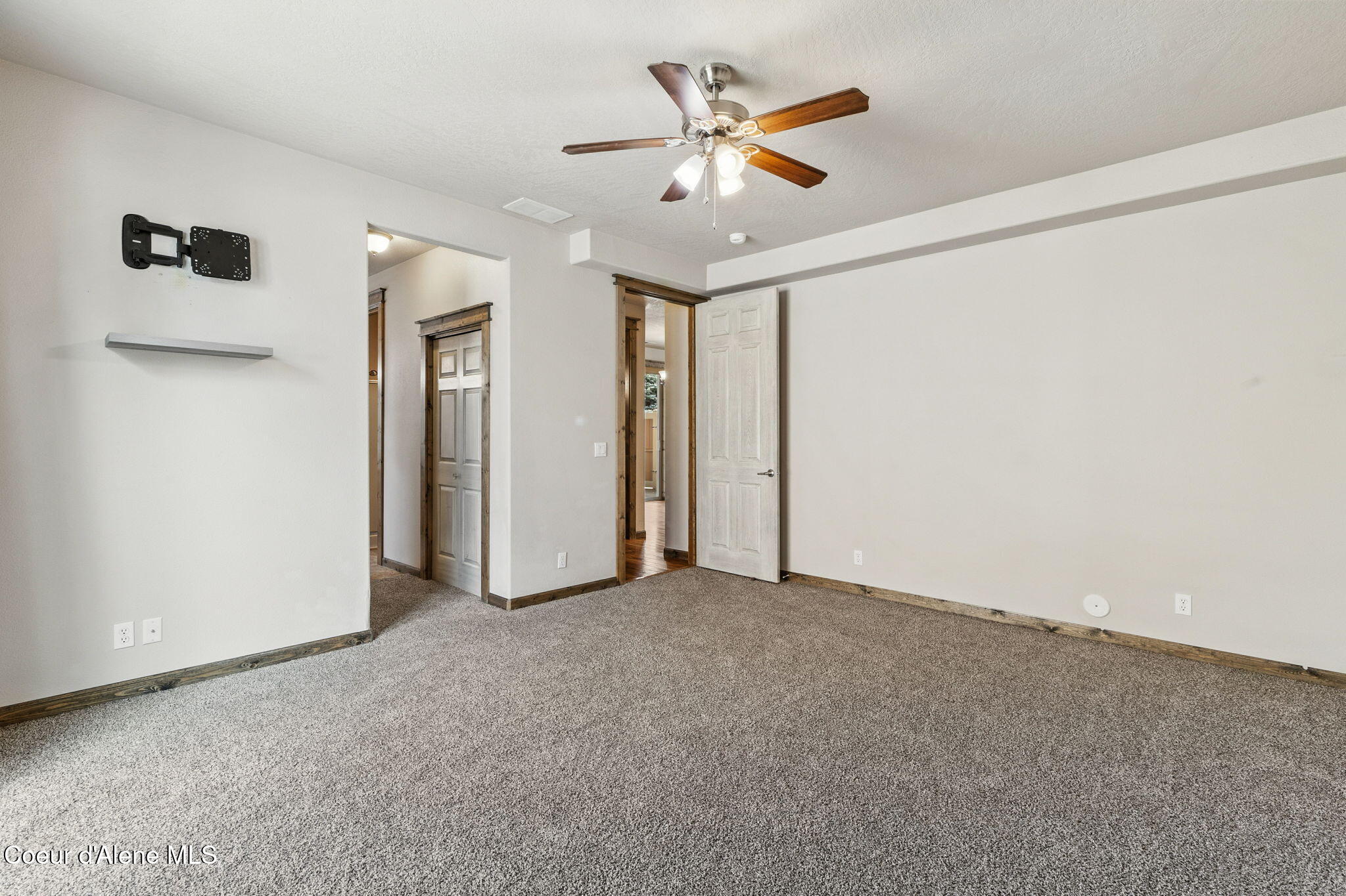 15360 N Nixon Loop