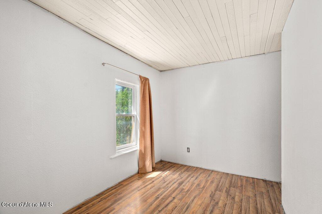 17320 E PERIMETER RD