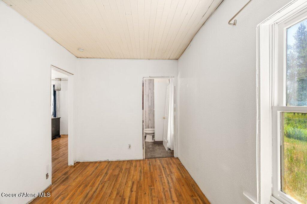 17320 E PERIMETER RD