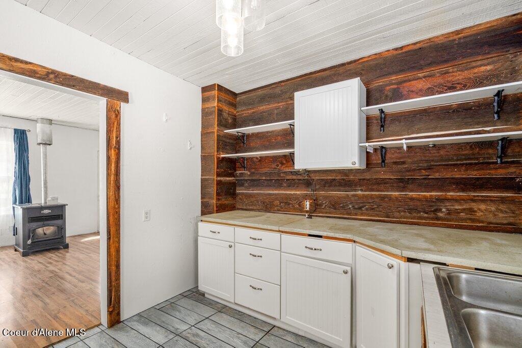 17320 E PERIMETER RD