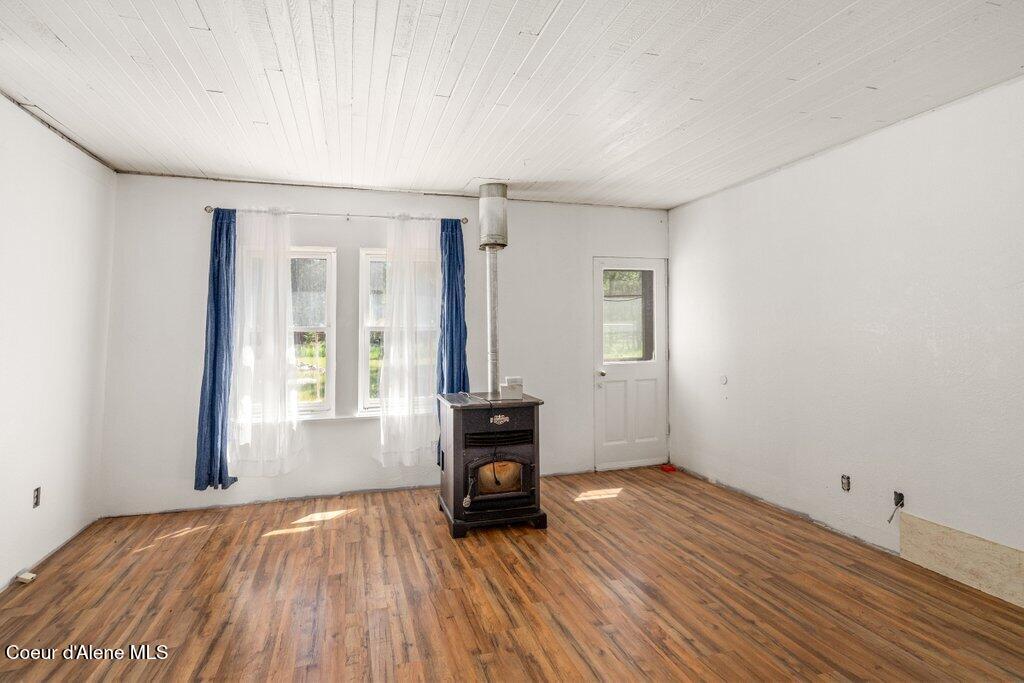 17320 E PERIMETER RD