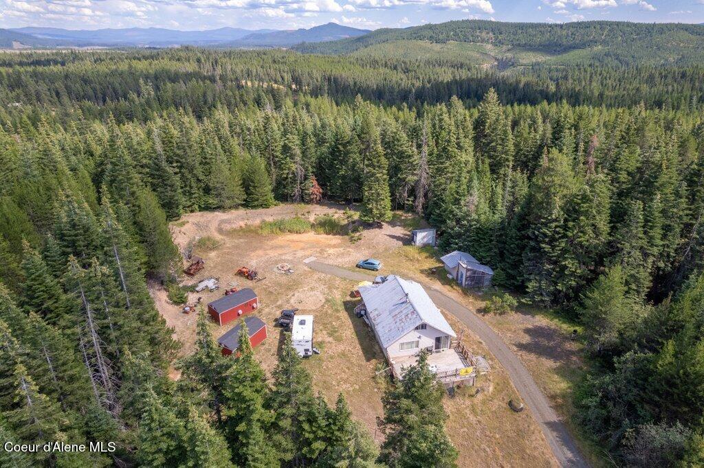 207 Happy Valley Ln