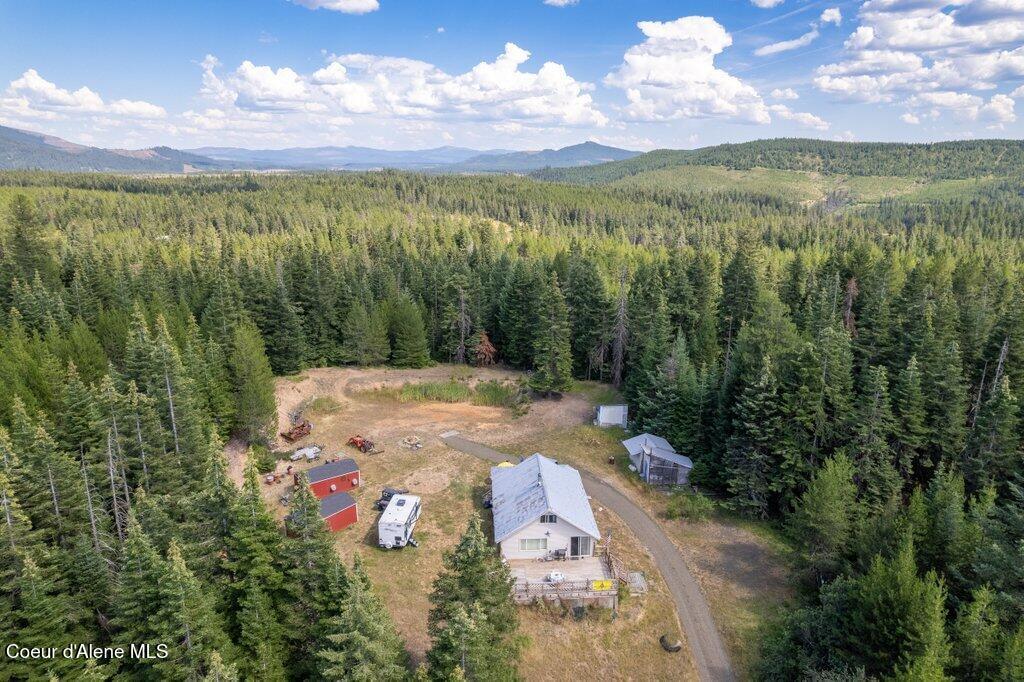 207 Happy Valley Ln
