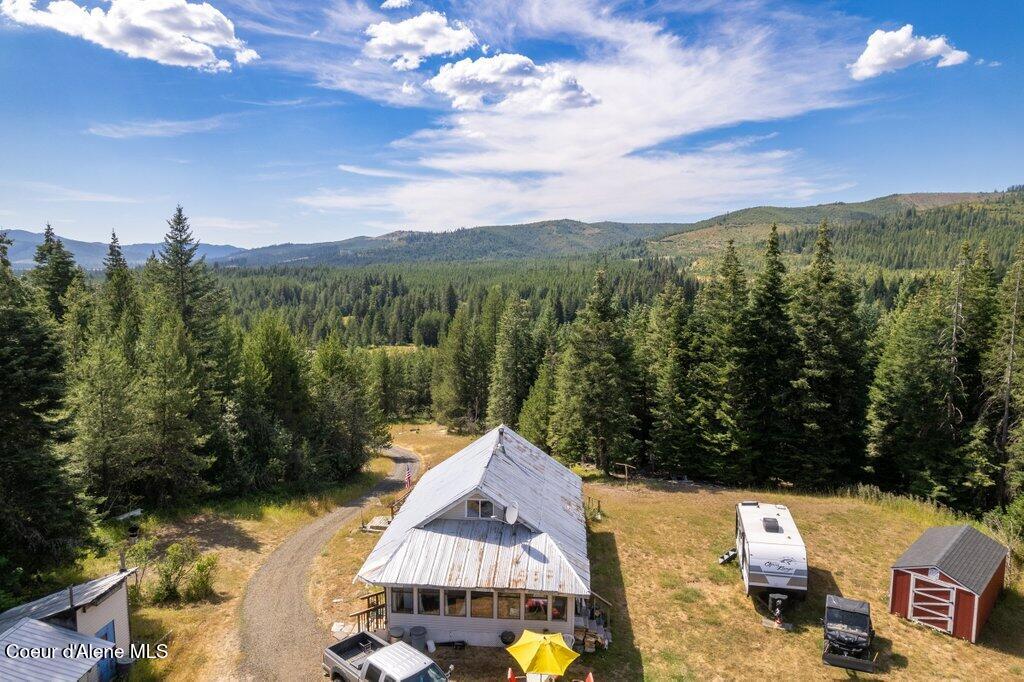 207 Happy Valley Ln
