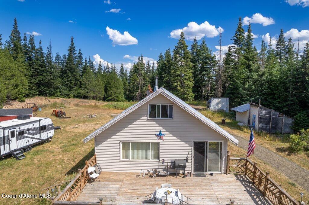 207 Happy Valley Ln