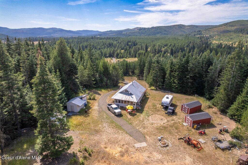 207 Happy Valley Ln
