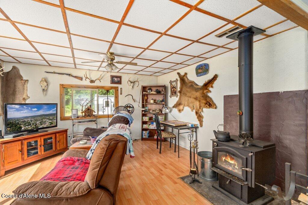 207 Happy Valley Ln