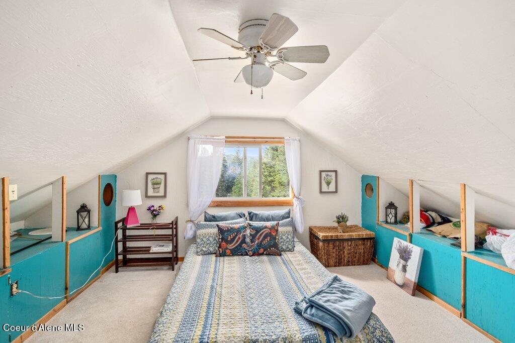 207 Happy Valley Ln