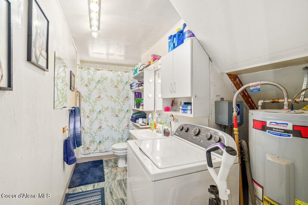 207 Happy Valley Ln