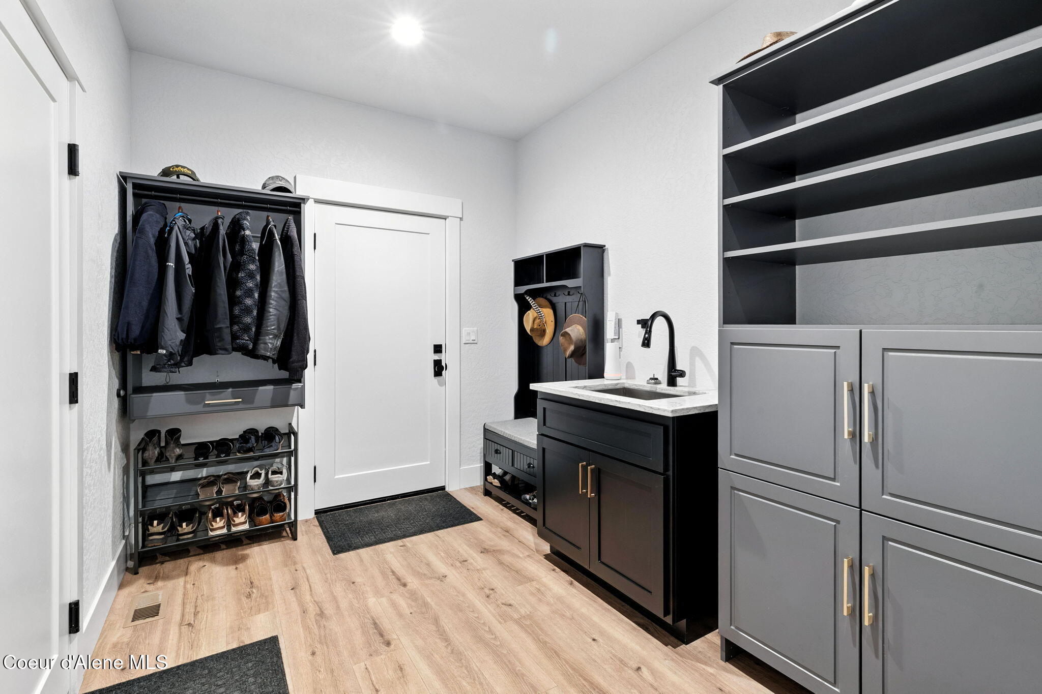 20283 N Crooked Rock Ln