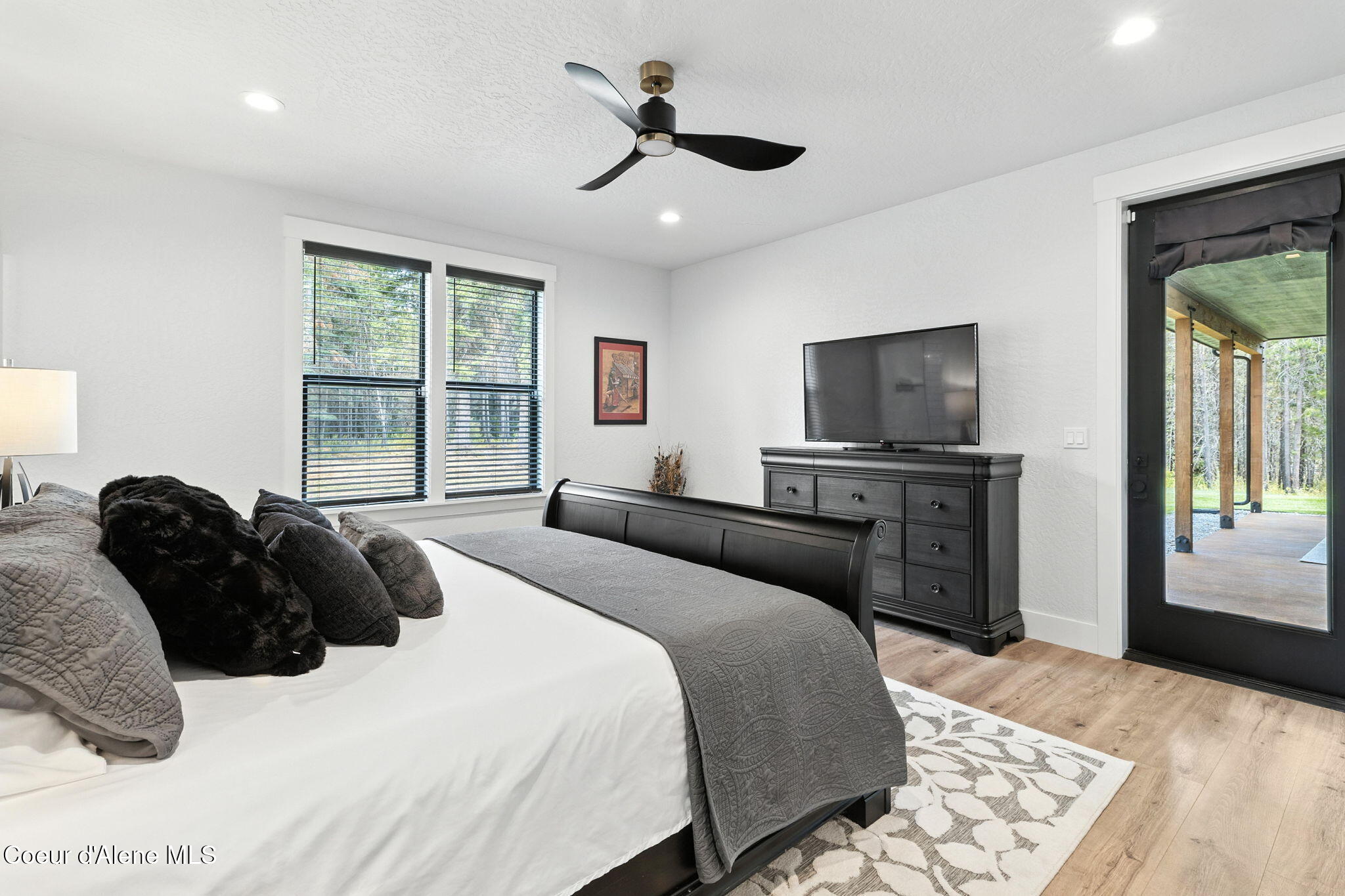 20283 N Crooked Rock Ln