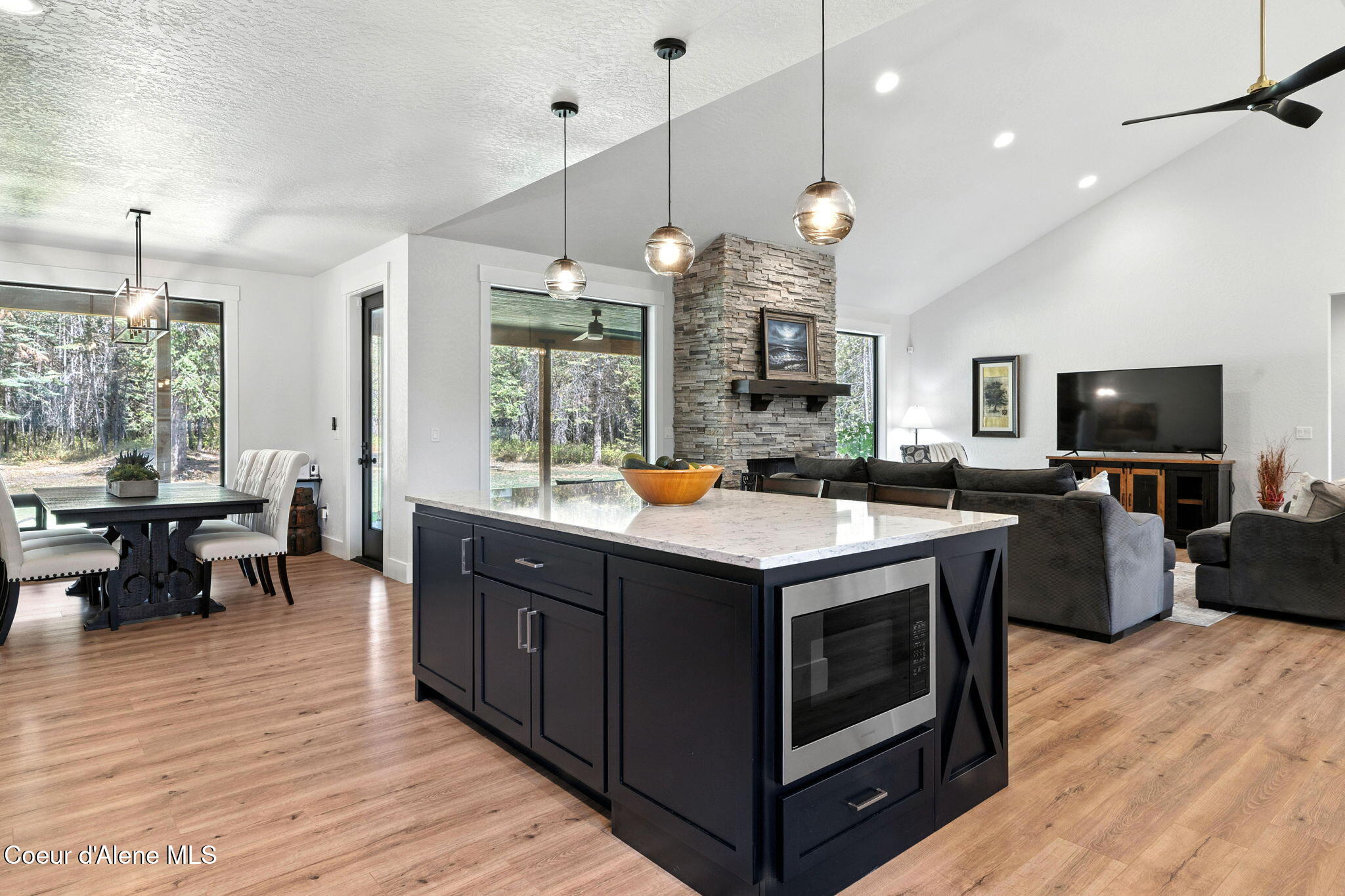 20283 N Crooked Rock Ln