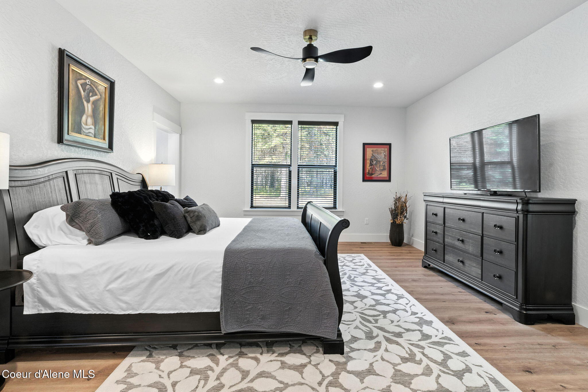 20283 N Crooked Rock Ln