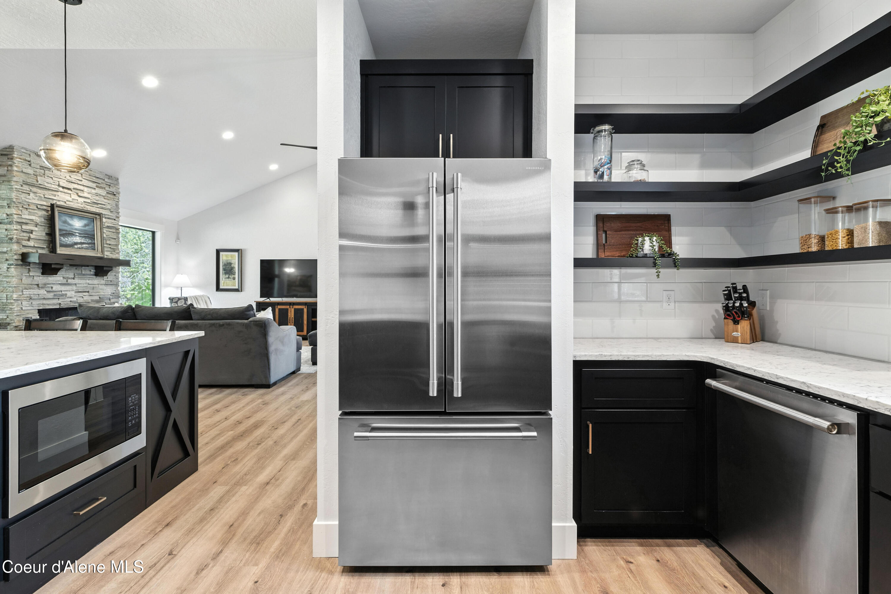 20283 N Crooked Rock Ln