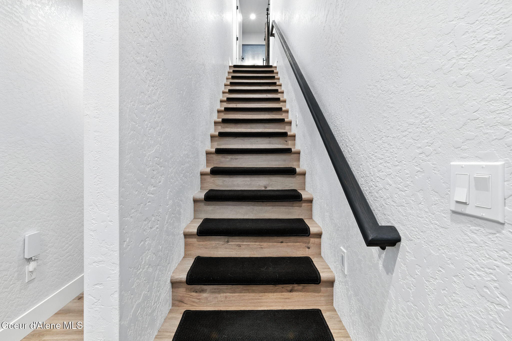 20283 N Crooked Rock Ln