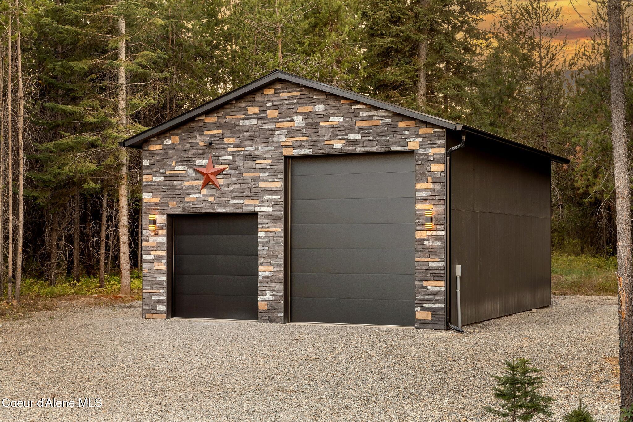 20283 N Crooked Rock Ln