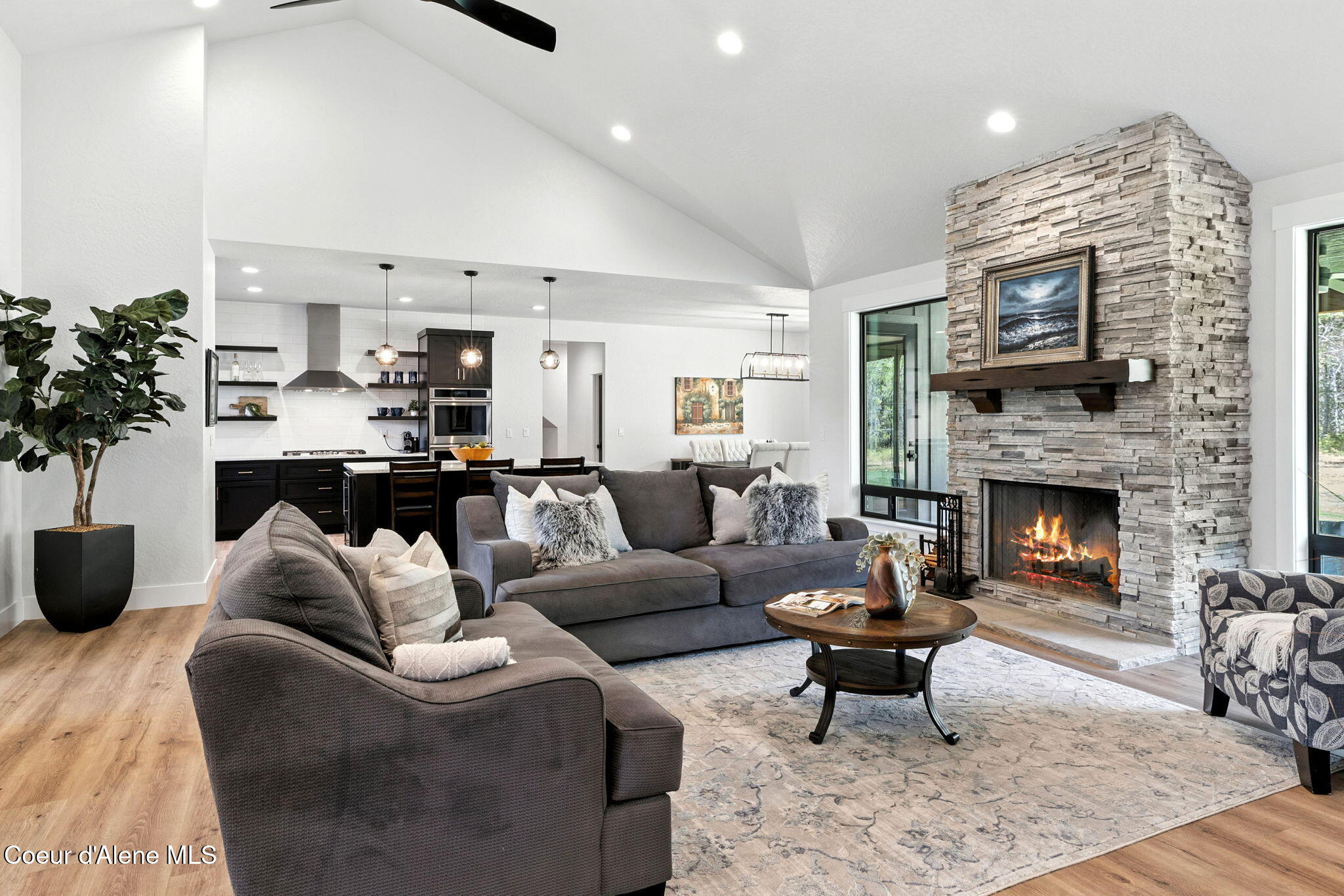 20283 N Crooked Rock Ln