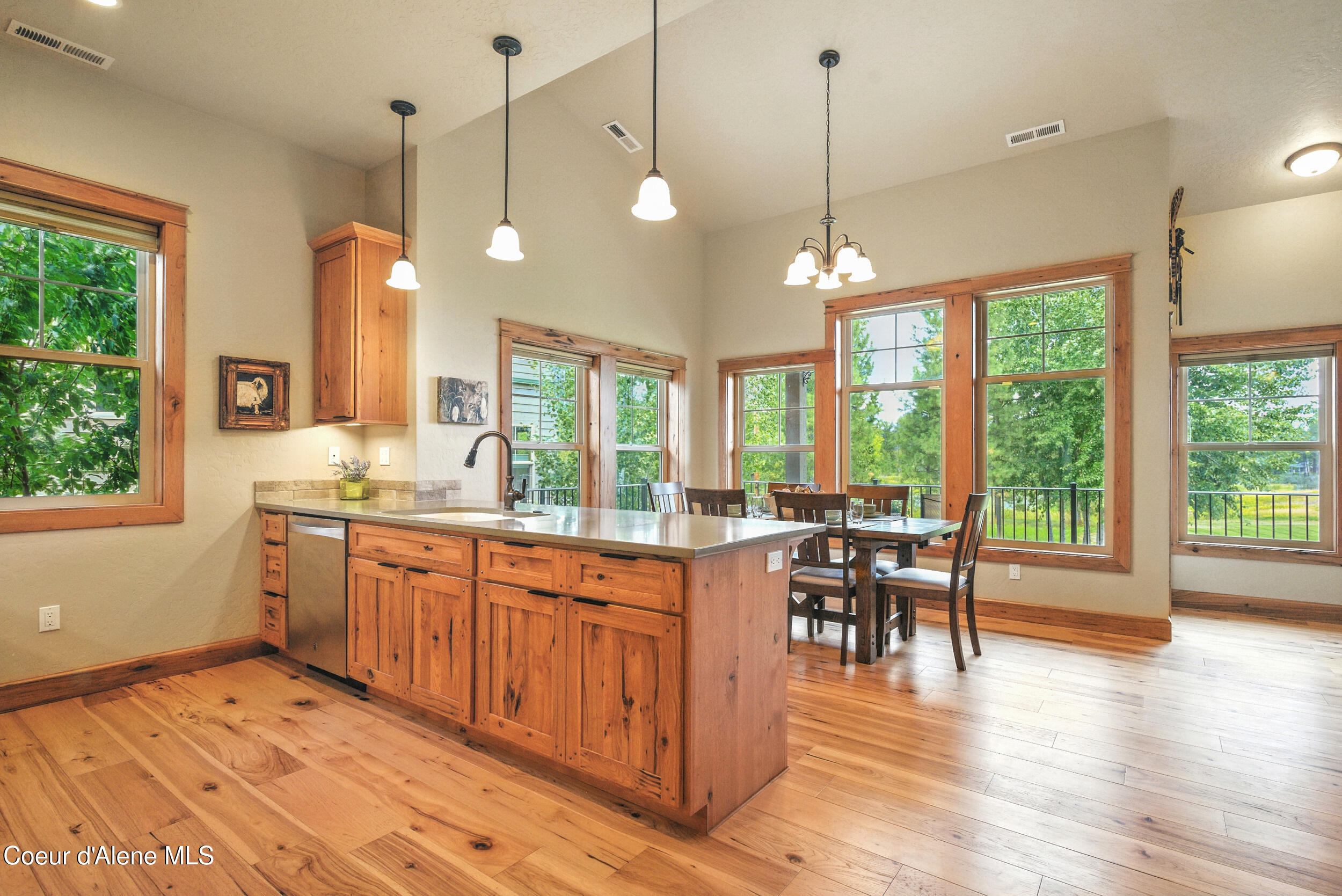 506 Guthrie Pl 1004