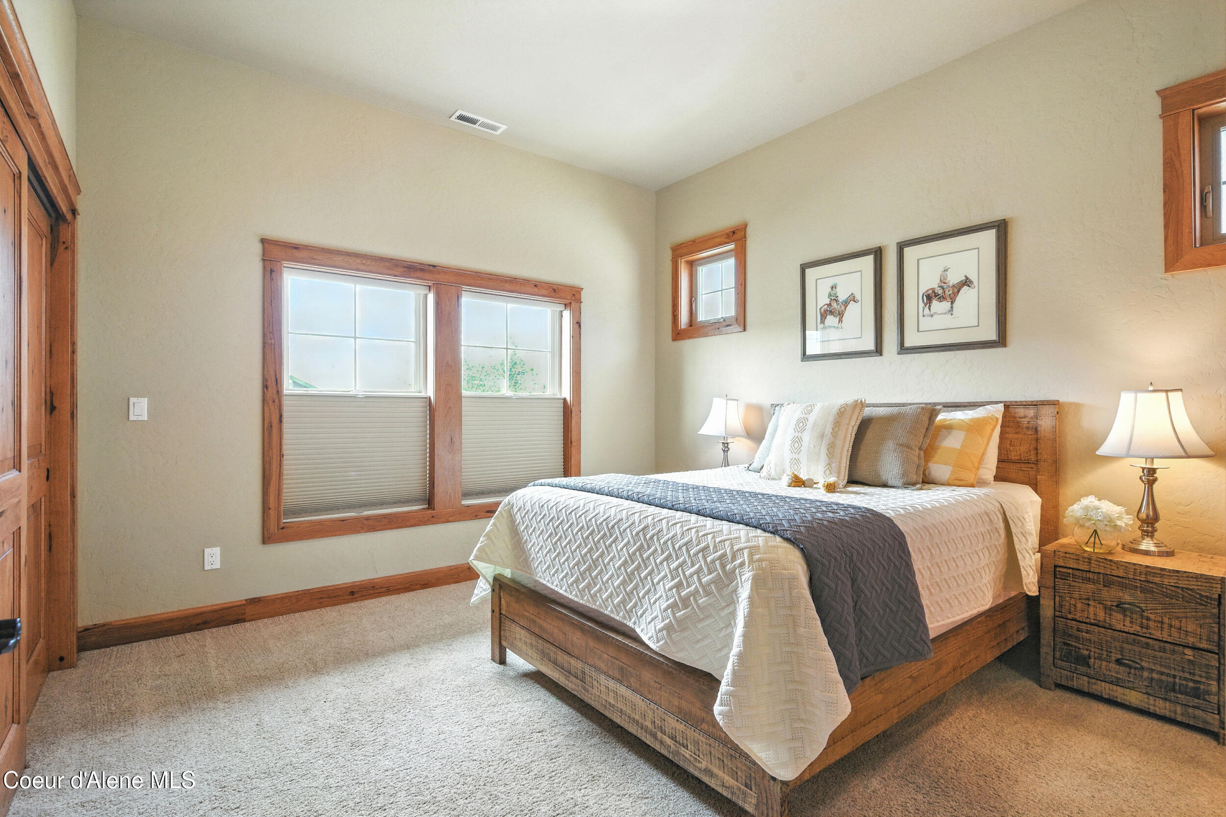 506 Guthrie Pl 1004