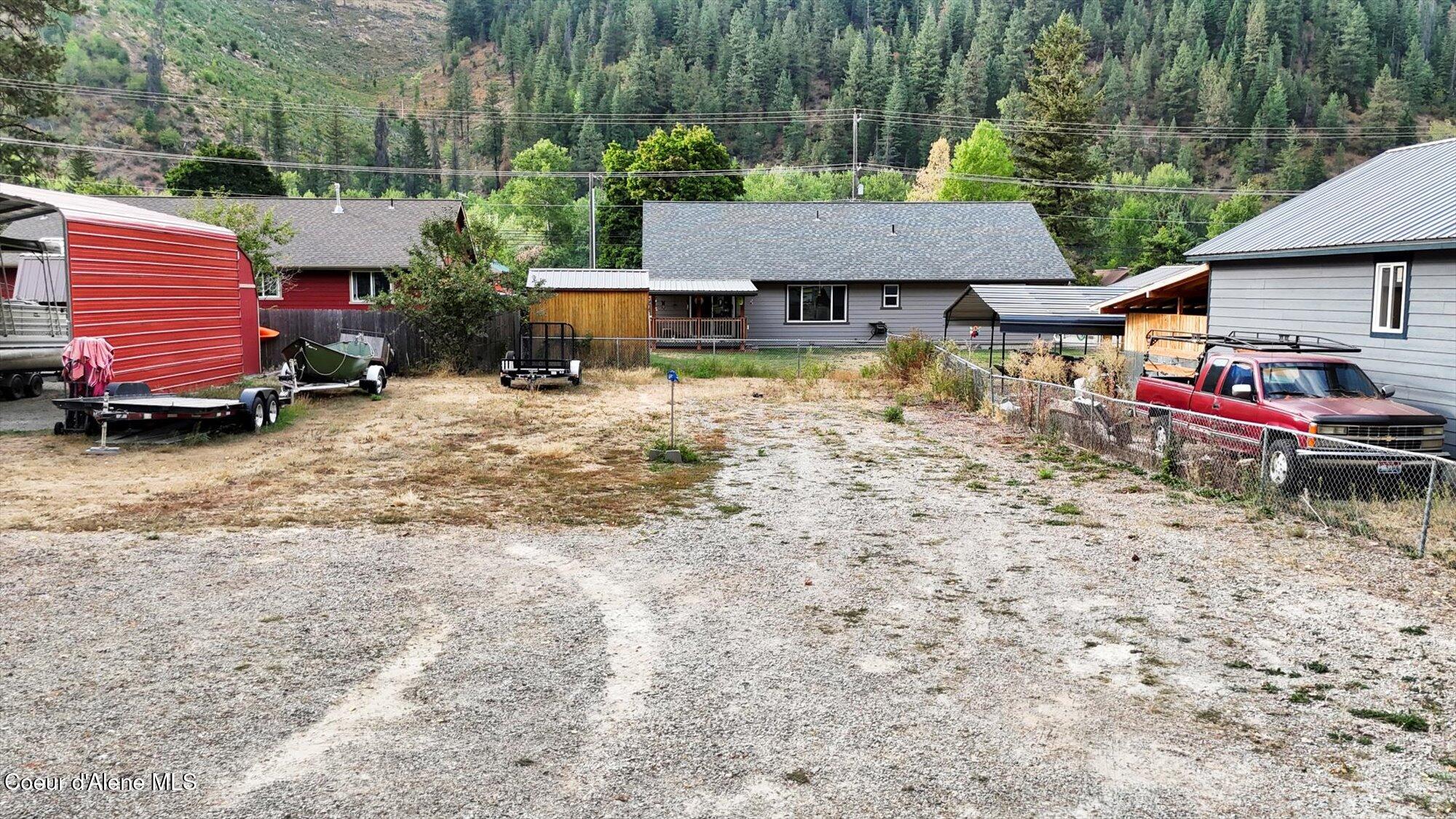86 E Circle Dr